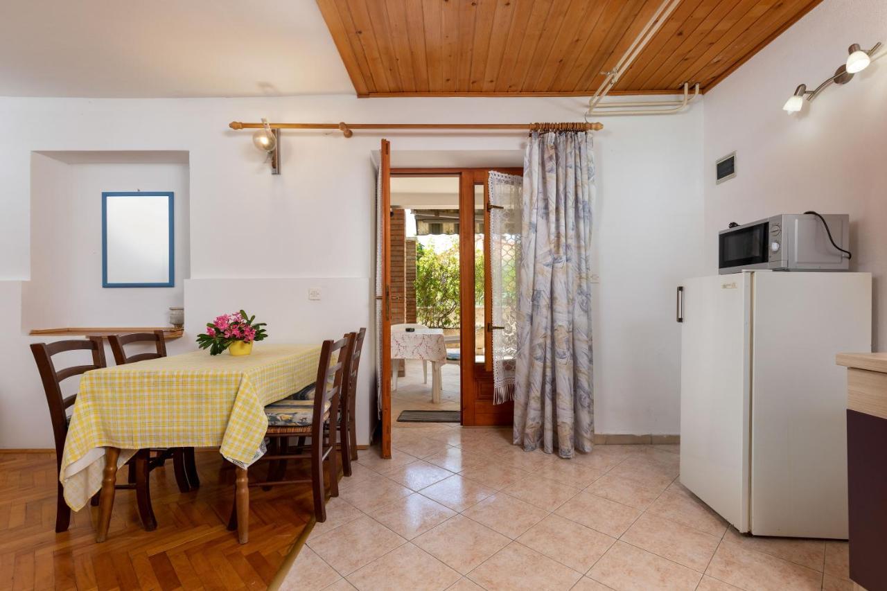 Apartments And Room Pergola Rovinj Dış mekan fotoğraf